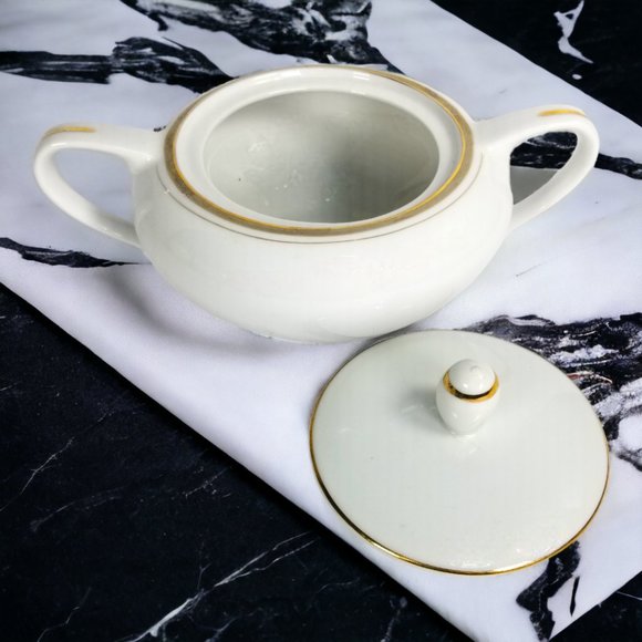 Royalton Fine China Sugar Bowl" Golden Elegance" Translucent Porcelain Japan - Picture 3 of 8